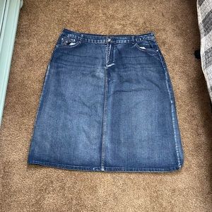 Denim skirt